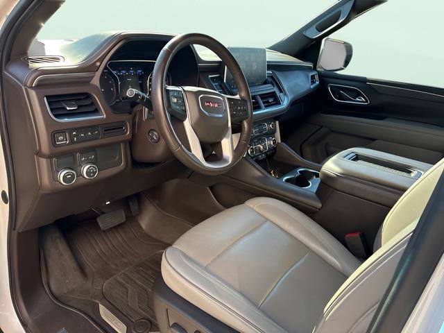 Used 2021 GMC Yukon SLT w/ SLT Luxury Package image 18