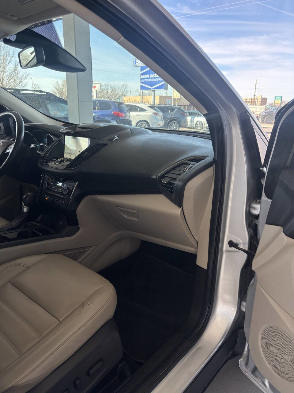 Used 2018 Ford Escape Titanium w/ Ford Safe & Smart Package image 16