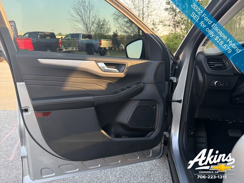 Used 2022 Ford Escape SEL image 15