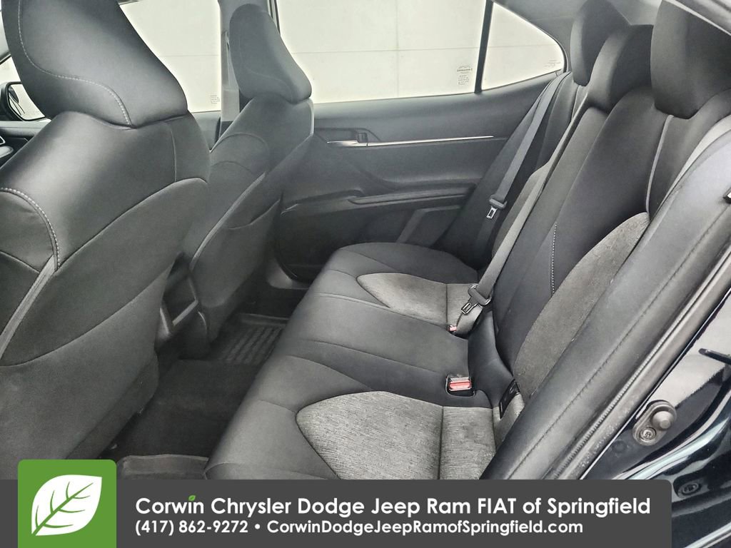 Used 2021 Toyota Camry LE image 30