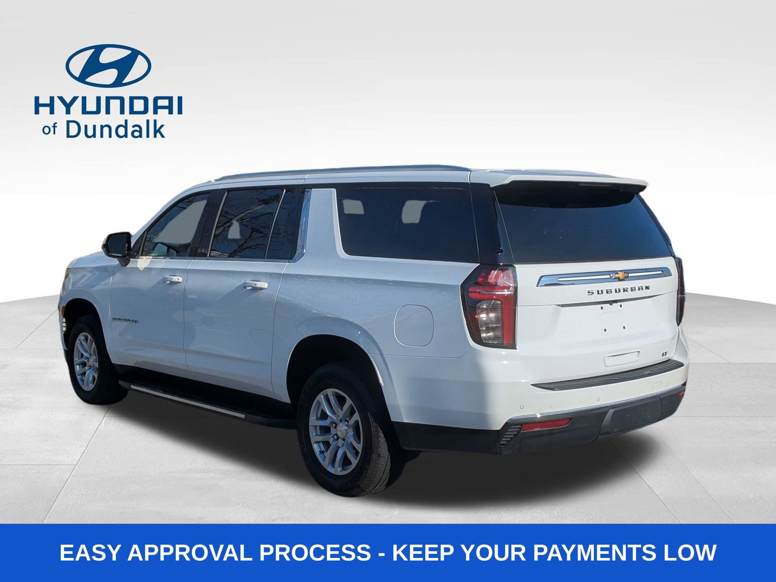 Used 2024 Chevrolet Suburban LT AWD/4WD image 3