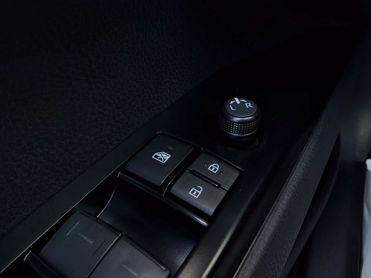 New 2026 Toyota Camry SE w/ Convenience Package FWD image 21