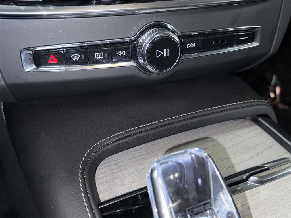Used 2024 Volvo S90 B6 Ultimate w/ Protection Package Premier image 25