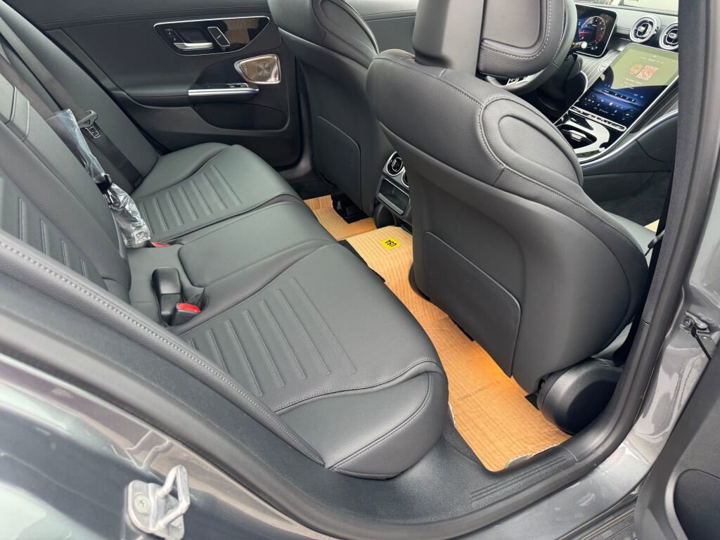 New 2026 Mercedes-Benz C 300 4MATIC Sedan image 19