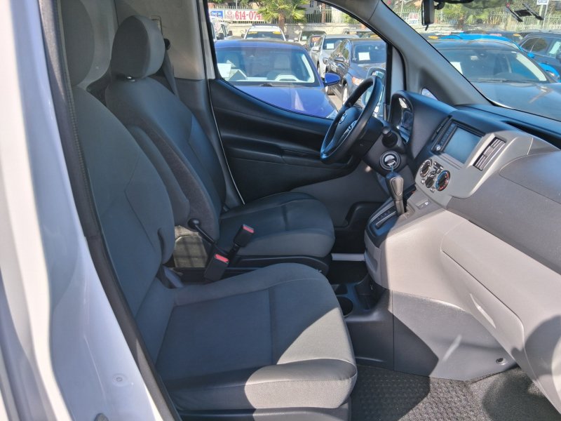 Used 2021 Nissan NV200 SV w/ Sliding Door Glass Package FWD image 8