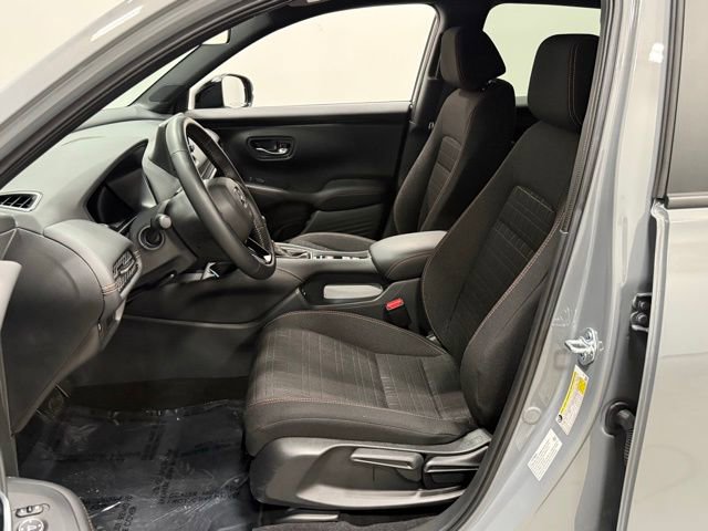 Used 2025 Honda HR-V Sport image 14