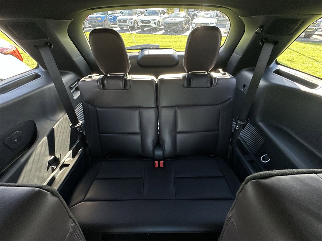 New 2026 Ford Explorer Platinum w/ LUX Leather Package image 23