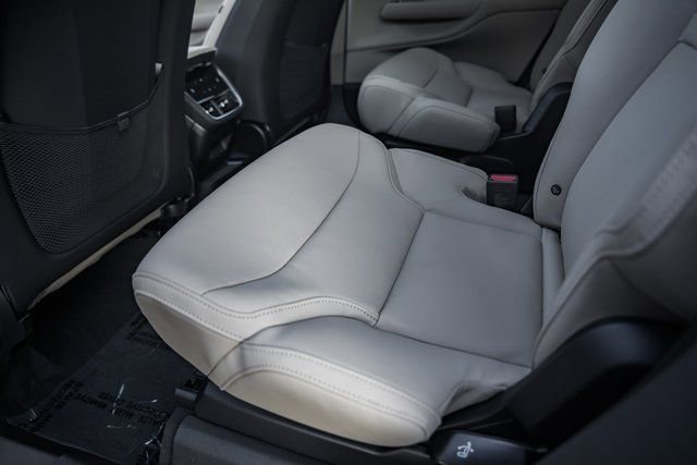 New 2025 Volvo EX90 Ultra w/ Protection Package Premier image 26