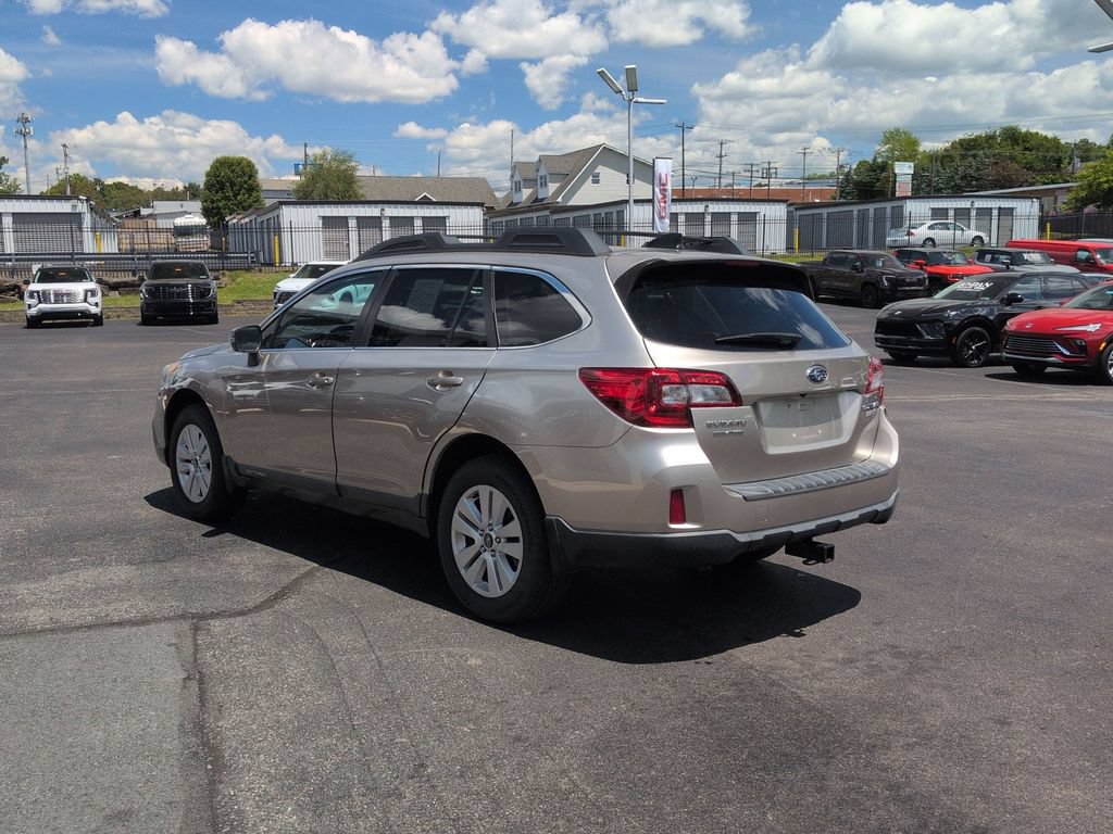 Used 2016 Subaru Outback 2.5i Premium AWD/4WD image 7