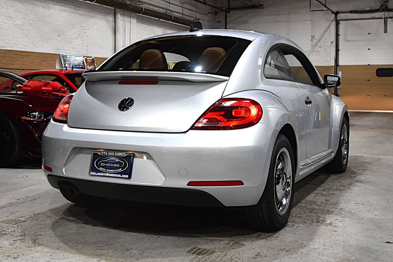 Used 2015 Volkswagen Beetle 1.8T Classic FWD image 4