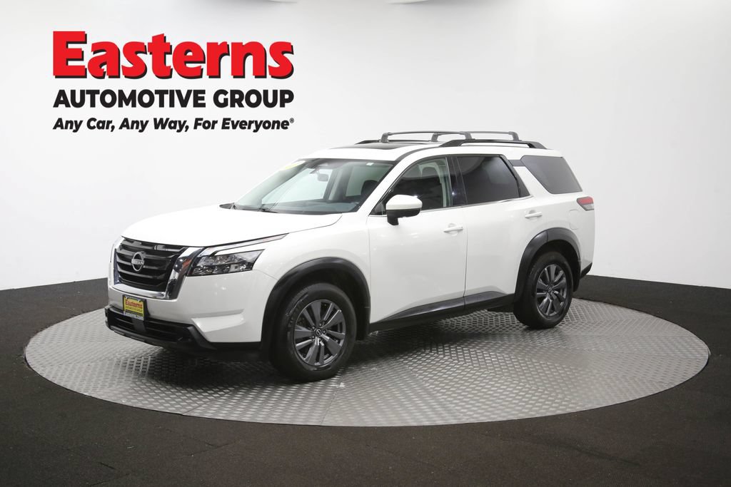 Used 2024 Nissan Pathfinder SV w/ SV Premium Package AWD/4WD image 61