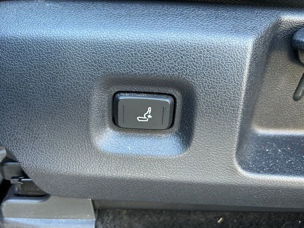 Used 2024 Toyota Tacoma SR RWD image 16