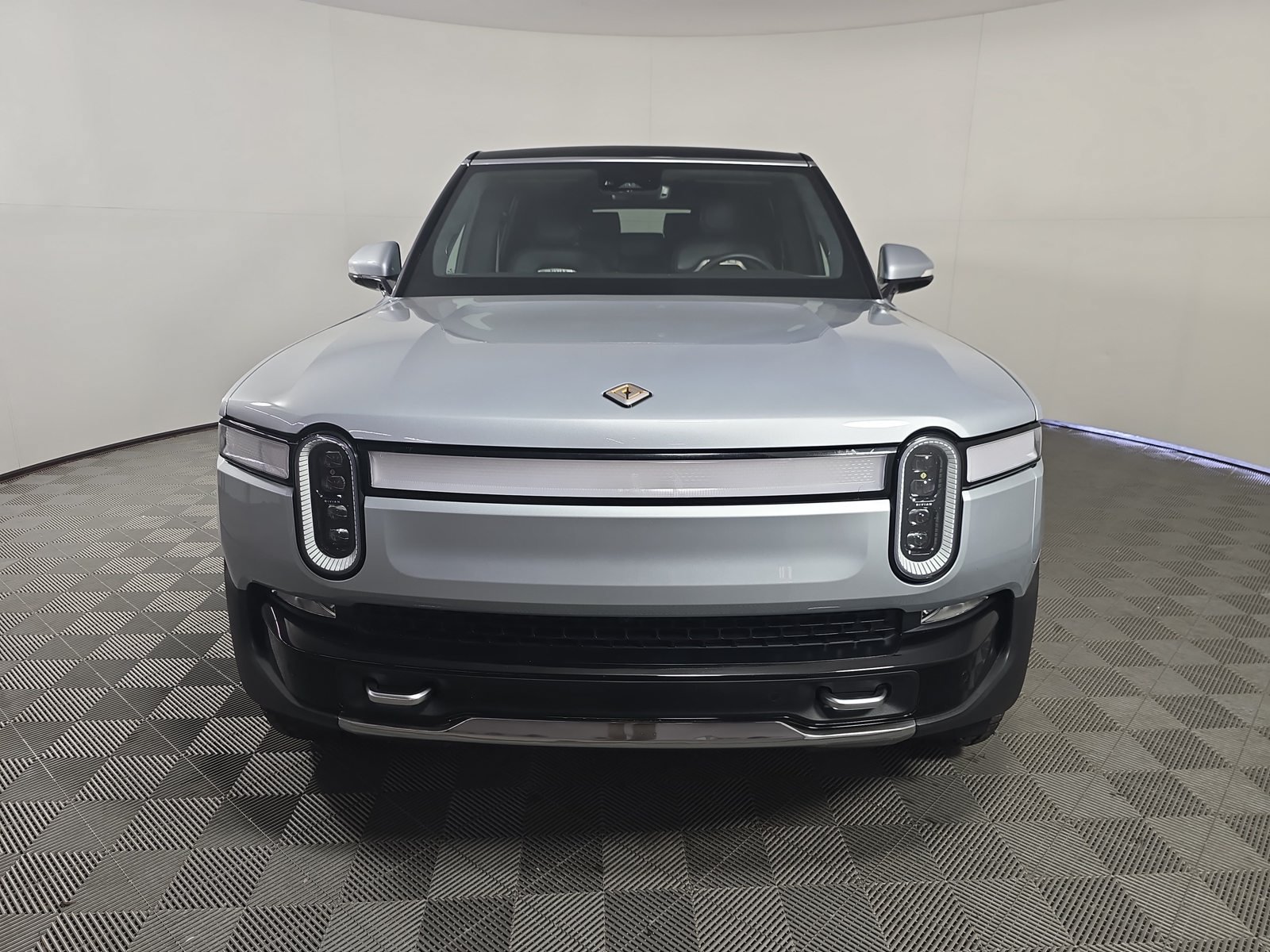 Used 2023 Rivian R1S Adventure Quad AWD/4WD image 8