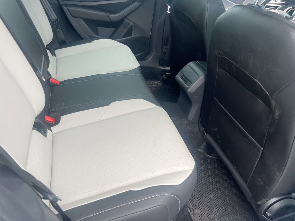 Used 2019 Volkswagen Jetta R-Line w/ R-Line Cold Weather Package FWD image 21