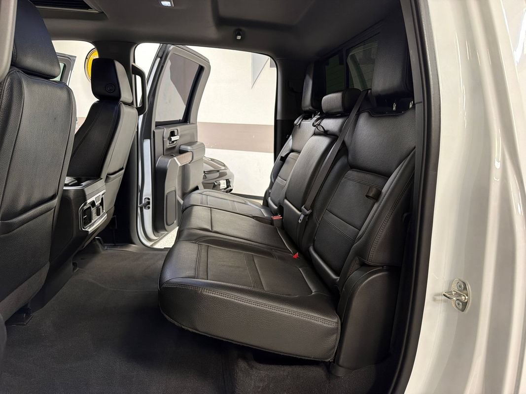 Used 2023 GMC Sierra 3500 Denali AWD/4WD image 34