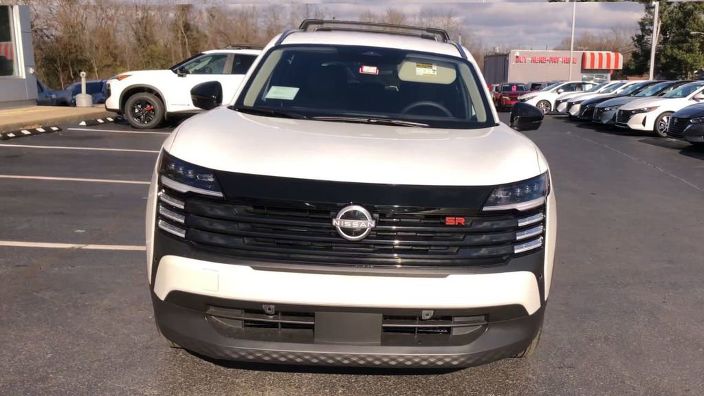 New 2026 Nissan Kicks SR w/ Cold Weather Package image 3