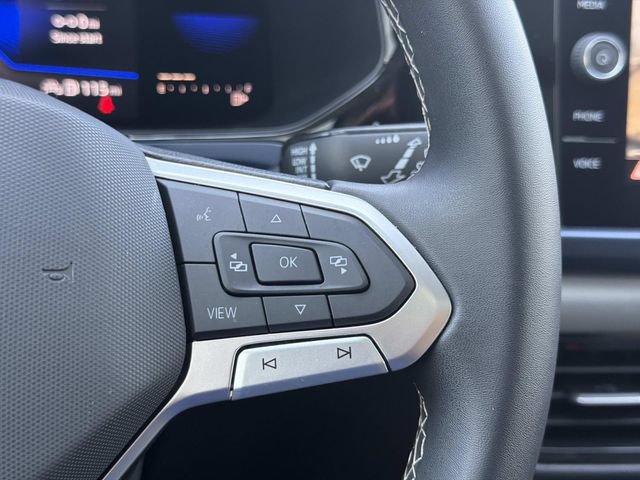 Certified 2022 Volkswagen Taos SE w/ Panoramic Sunroof Package FWD image 17