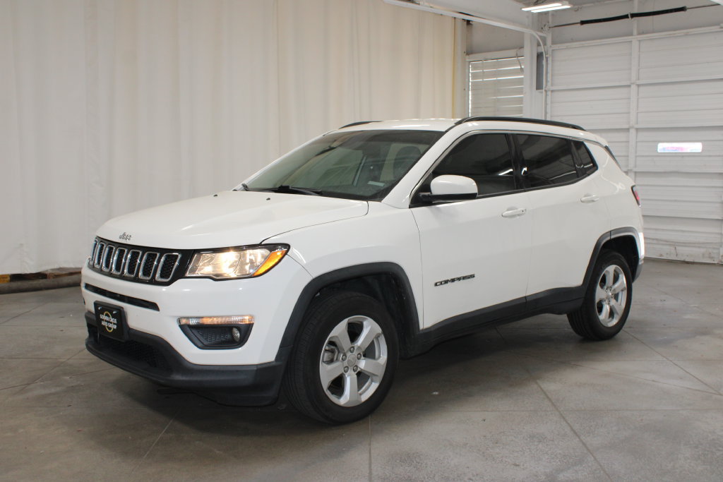 Used 2020 Jeep Compass Latitude w/ Popular Equipment Group AWD/4WD image 4