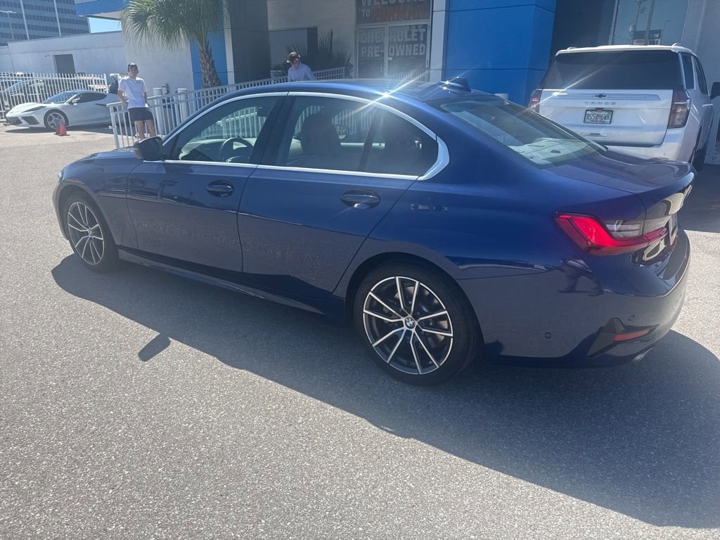Used 2020 BMW 330i Sedan w/ Premium Package image 4