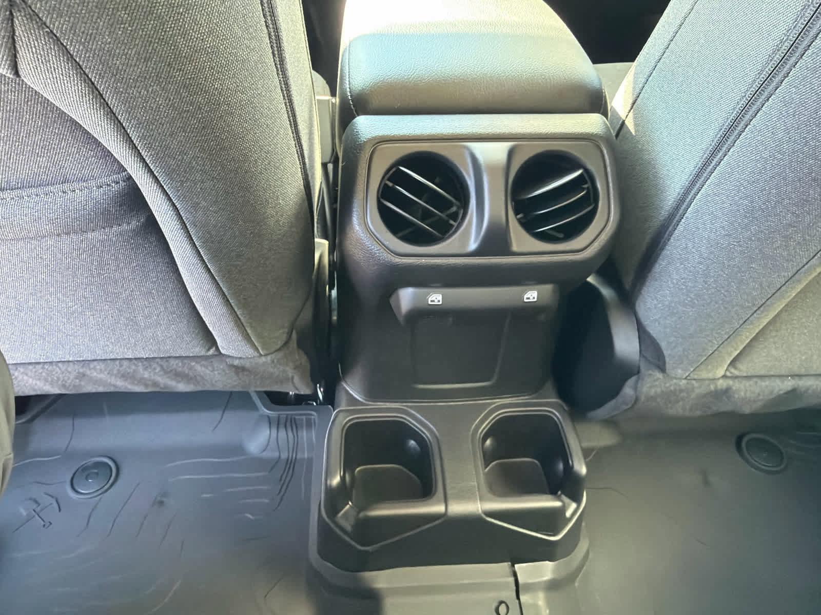 New 2026 Jeep Gladiator Sport image 13