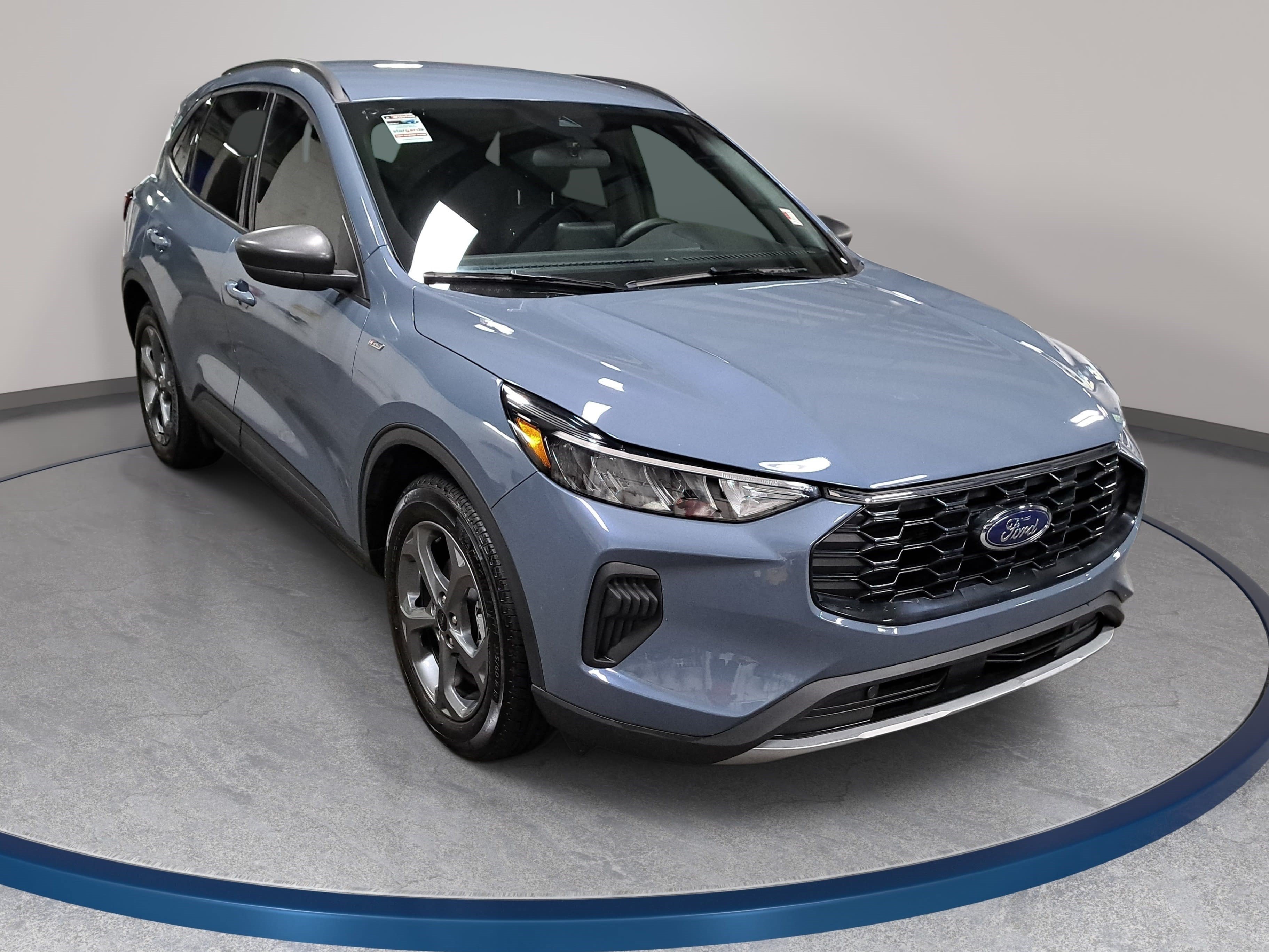 Used 2025 Ford Escape ST-Line FWD image 3