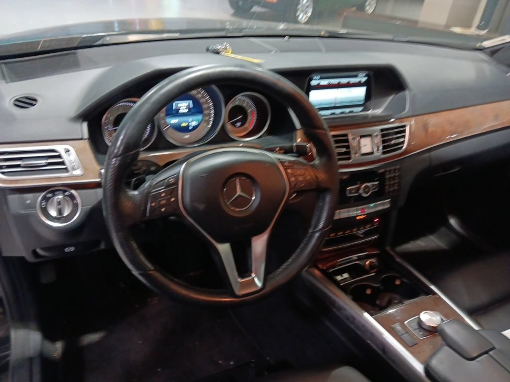 Used 2014 Mercedes-Benz E 350 4MATIC Wagon image 5