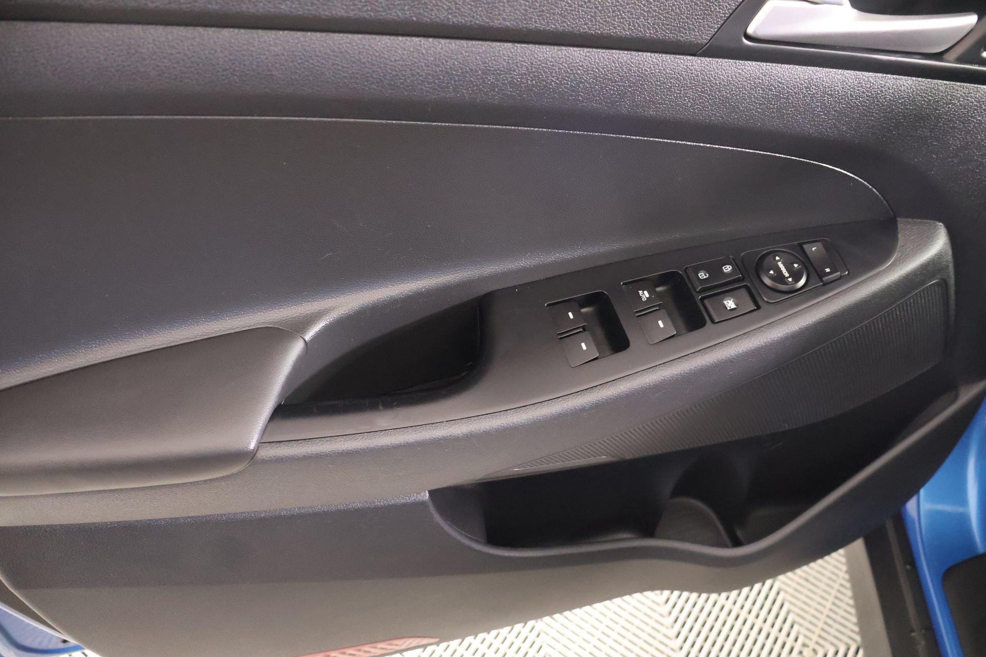 Used 2021 Hyundai Tucson Value FWD image 15