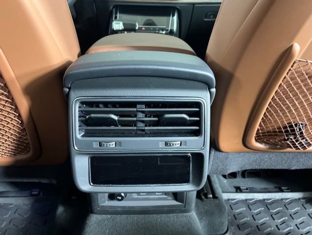 Certified 2025 Audi Q8 Premium Plus w/ Premium Plus Package AWD/4WD image 19