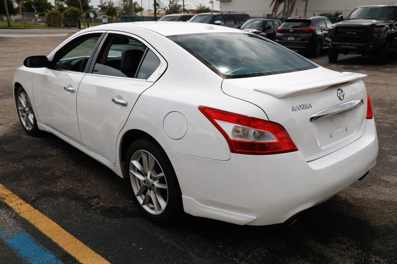 Used 2011 Nissan Maxima 3.5 SV FWD image 4