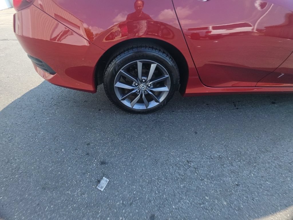 Used 2019 Honda Civic EX image 9