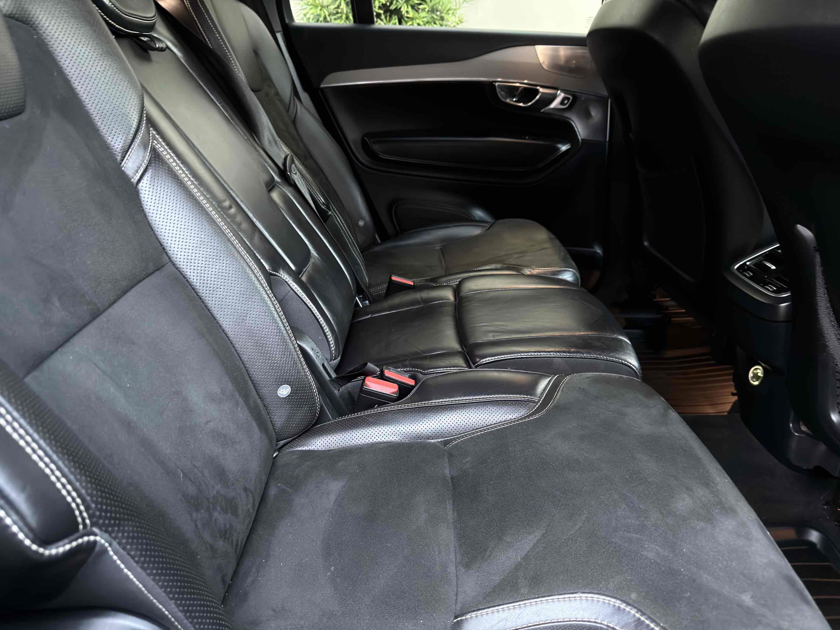 Used 2016 Volvo XC90 T6 R-Design w/ Vision Package image 85