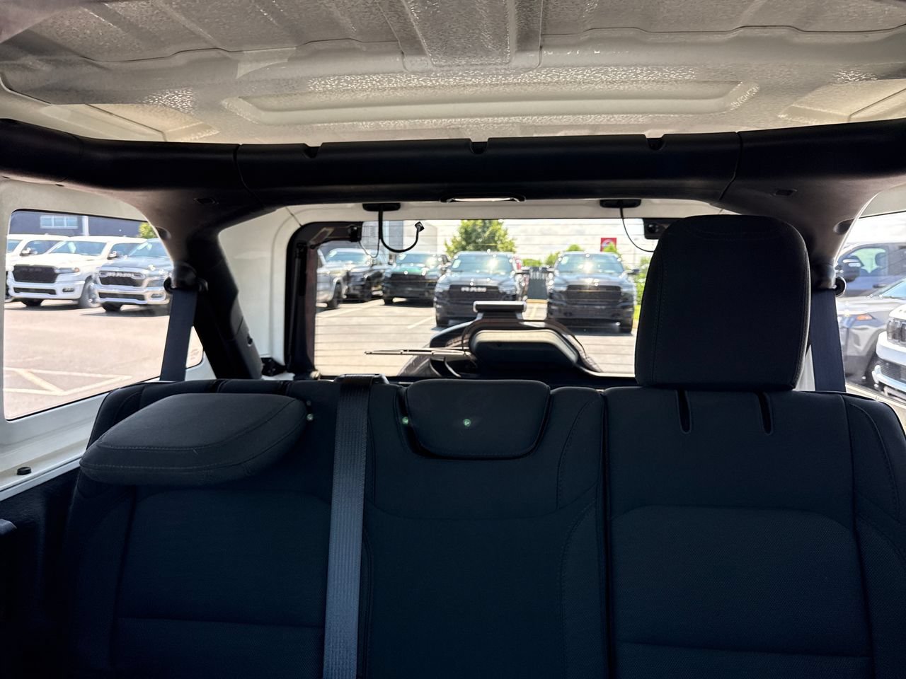 Used 2020 Jeep Wrangler Unlimited Sport w/ Cold Weather Group AWD/4WD image 25