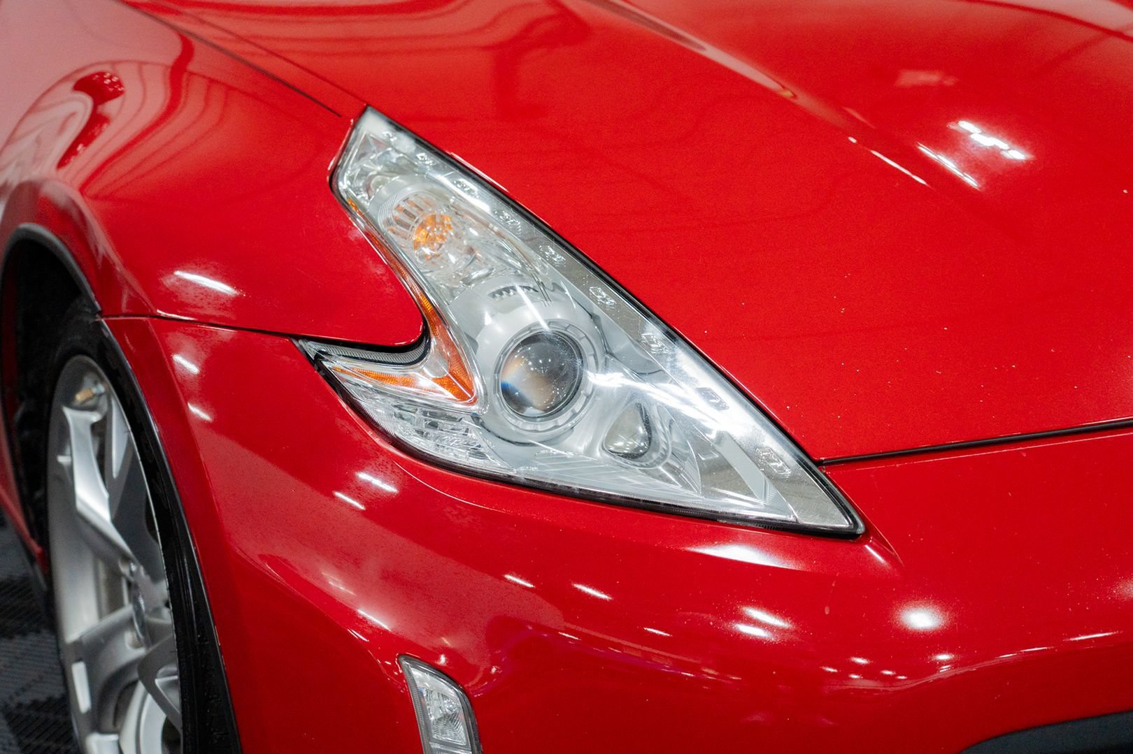 Used 2016 Nissan 370Z Coupe RWD image 13