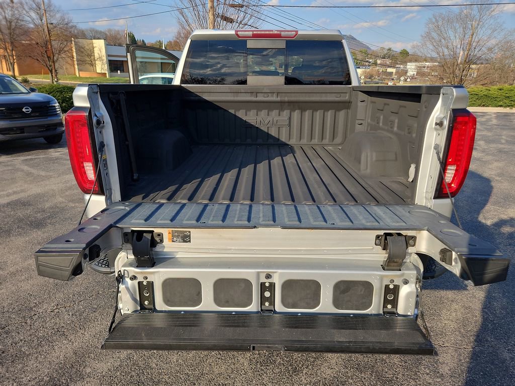 Used 2020 GMC Sierra 1500 SLT w/ SLT Premium Plus Package image 23