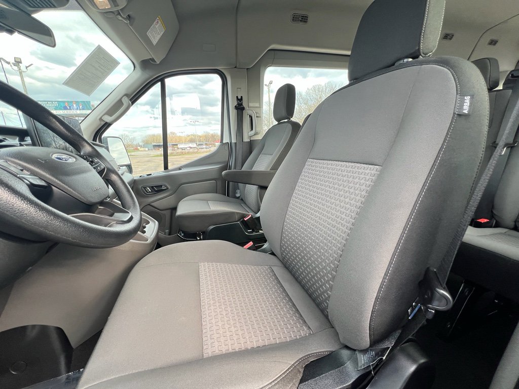 Used 2023 Ford Transit 350 XLT RWD image 14