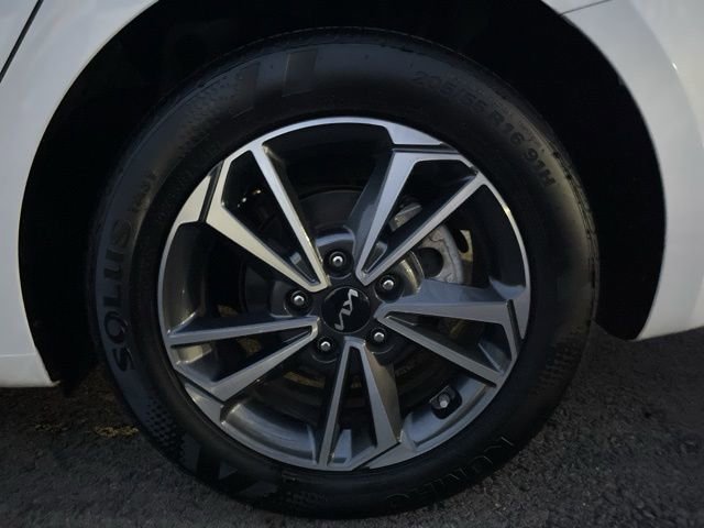 Used 2023 Kia Forte LXS w/ LXS Technology Package image 10