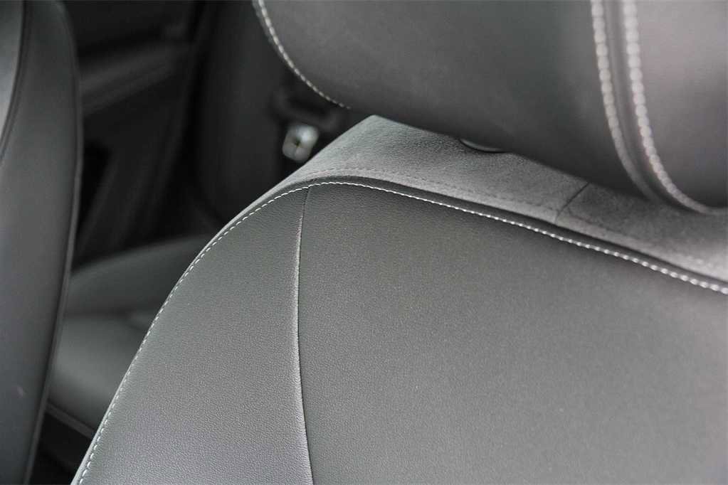 Used 2025 Audi Q4 e-tron Premium Plus w/ Premium Plus image 25