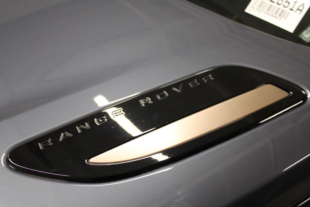 Used 2024 Land Rover Range Rover Velar Dynamic HSE image 10