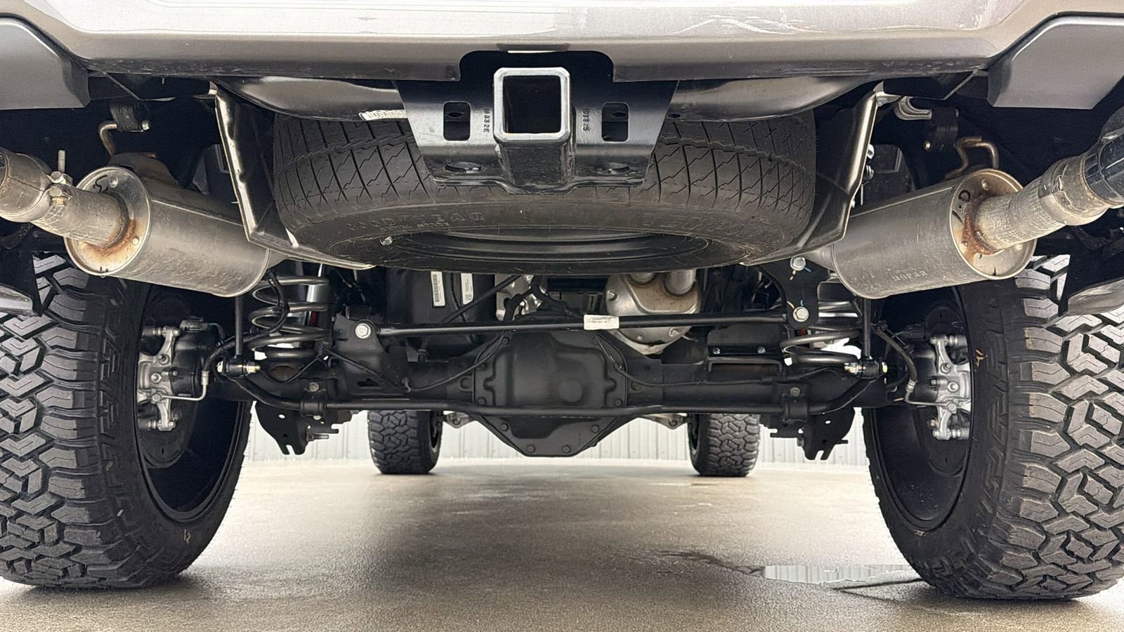 Used 2025 RAM 1500 Laramie w/ Sport Appearance Package AWD/4WD image 19