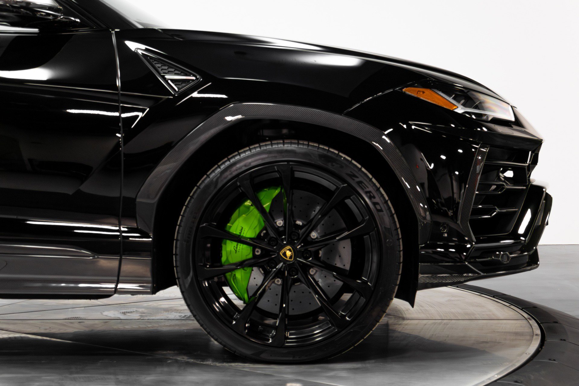 Used 2022 Lamborghini Urus image 19