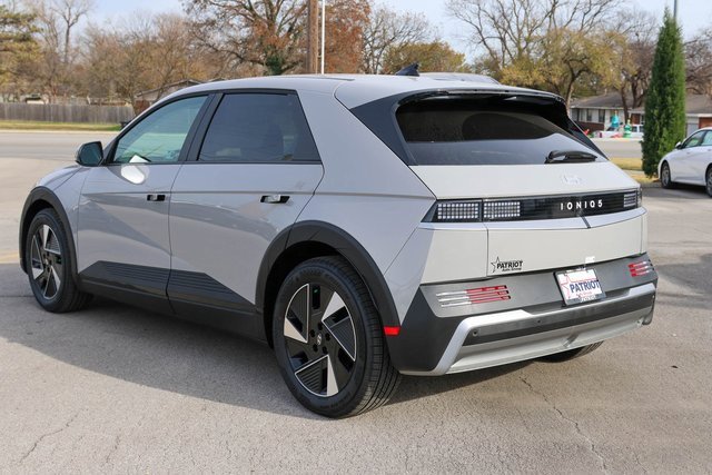 New 2026 Hyundai Ioniq 5 SEL image 3