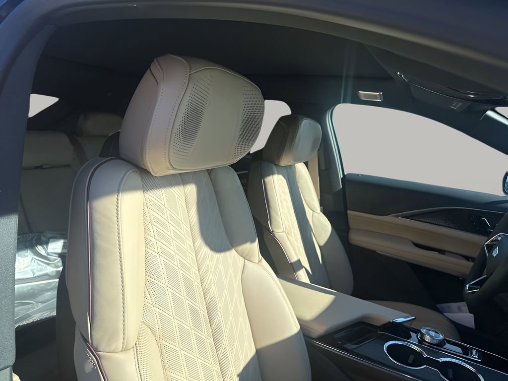 New 2026 Cadillac Lyriq Signature Luxury image 15