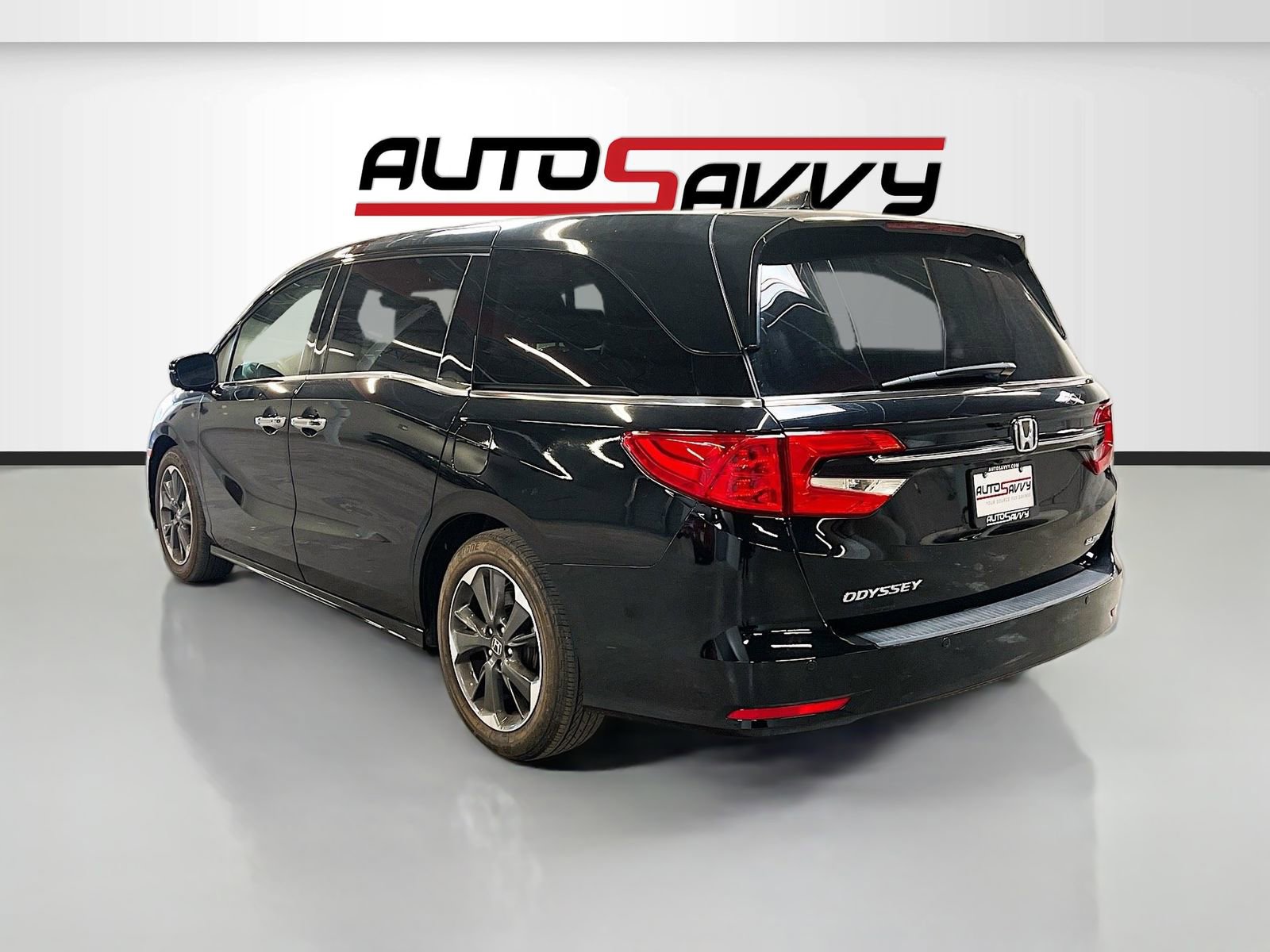 Used 2024 Honda Odyssey Elite image 6