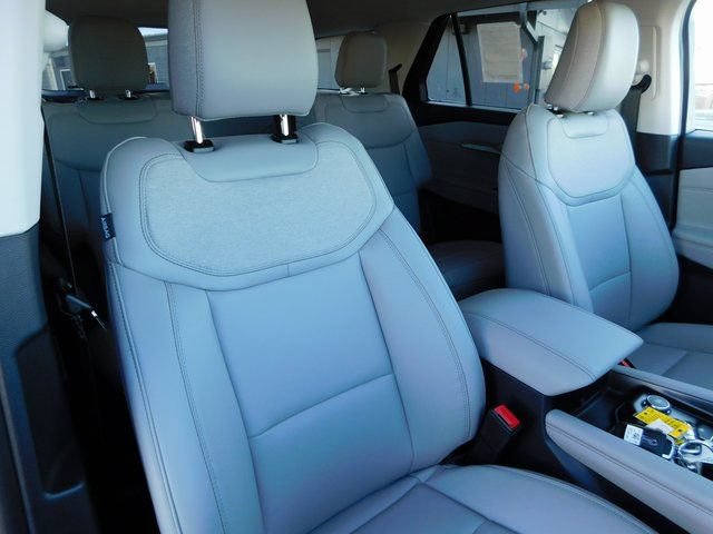 New 2026 Ford Explorer Active w/ Active Comfort Package image 20