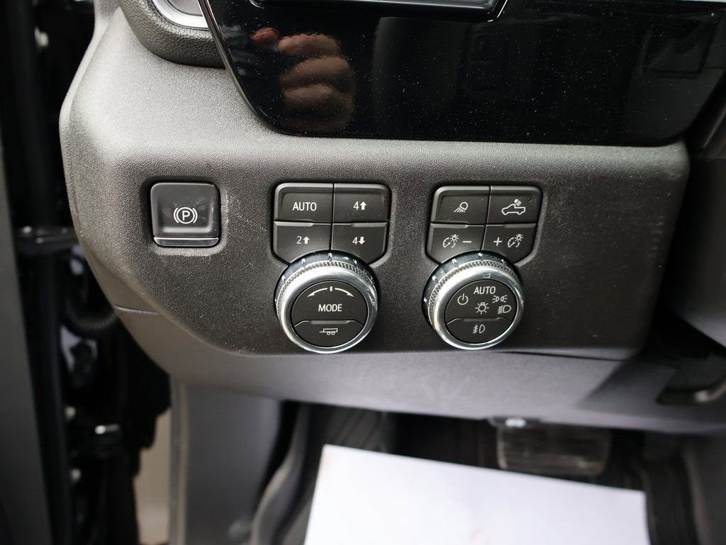 New 2026 GMC Sierra 1500 Elevation w/ Elevation Premium Package image 13