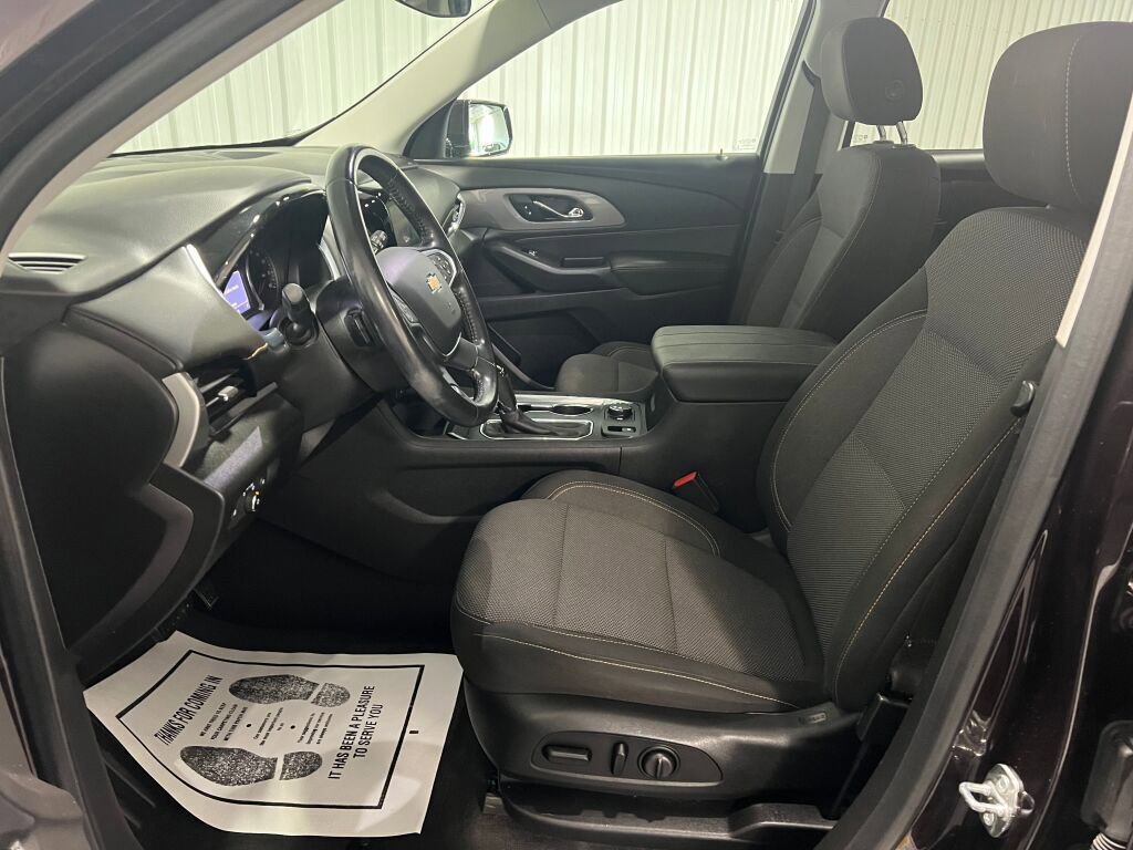 Used 2020 Chevrolet Traverse LT image 5
