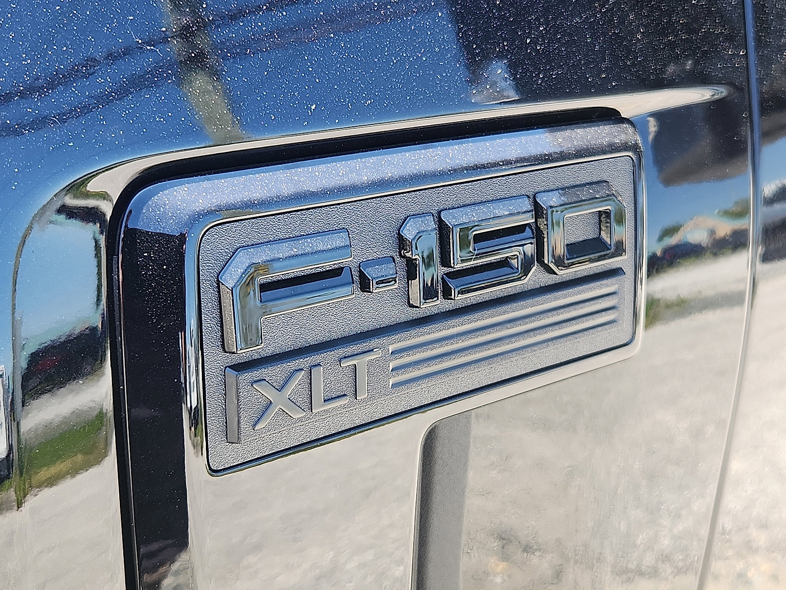 New 2025 Ford F150 XLT w/ Equipment Group 302A MID image 18