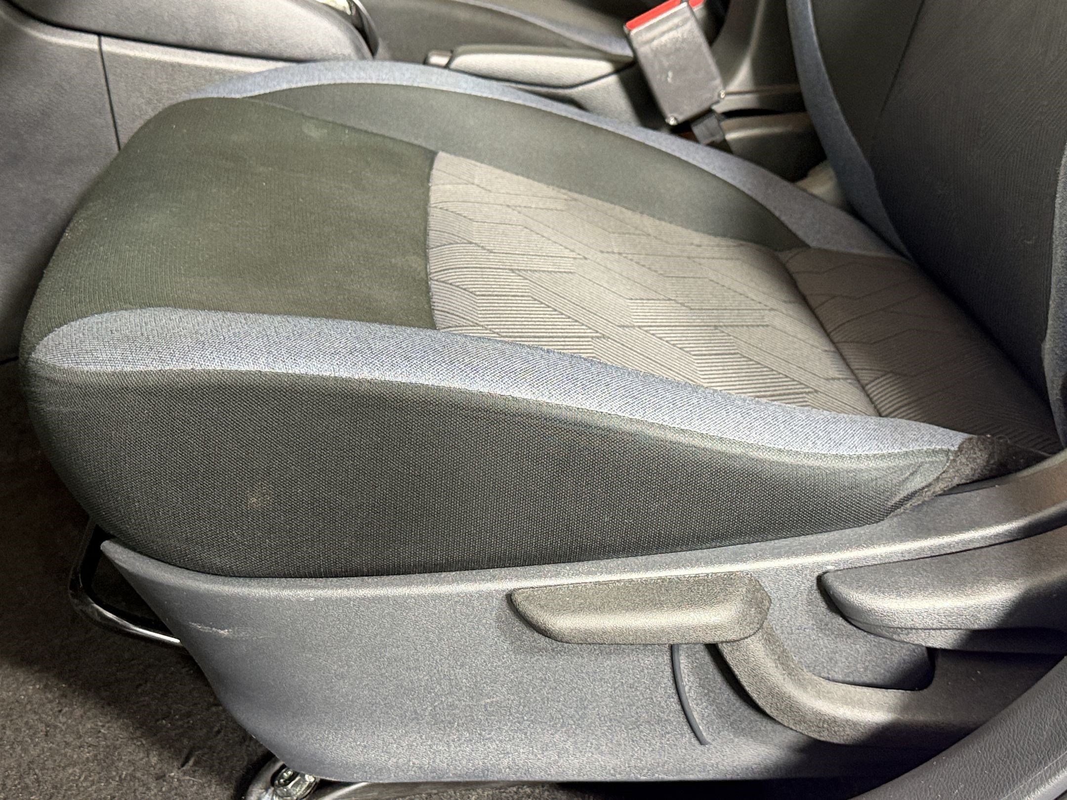 Used 2024 Nissan Versa SV FWD image 13