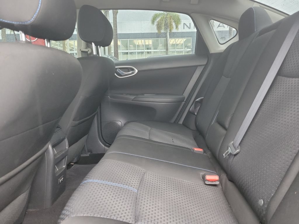 Used 2018 Nissan Sentra SR w/ SR Midnight Edition Package FWD image 15