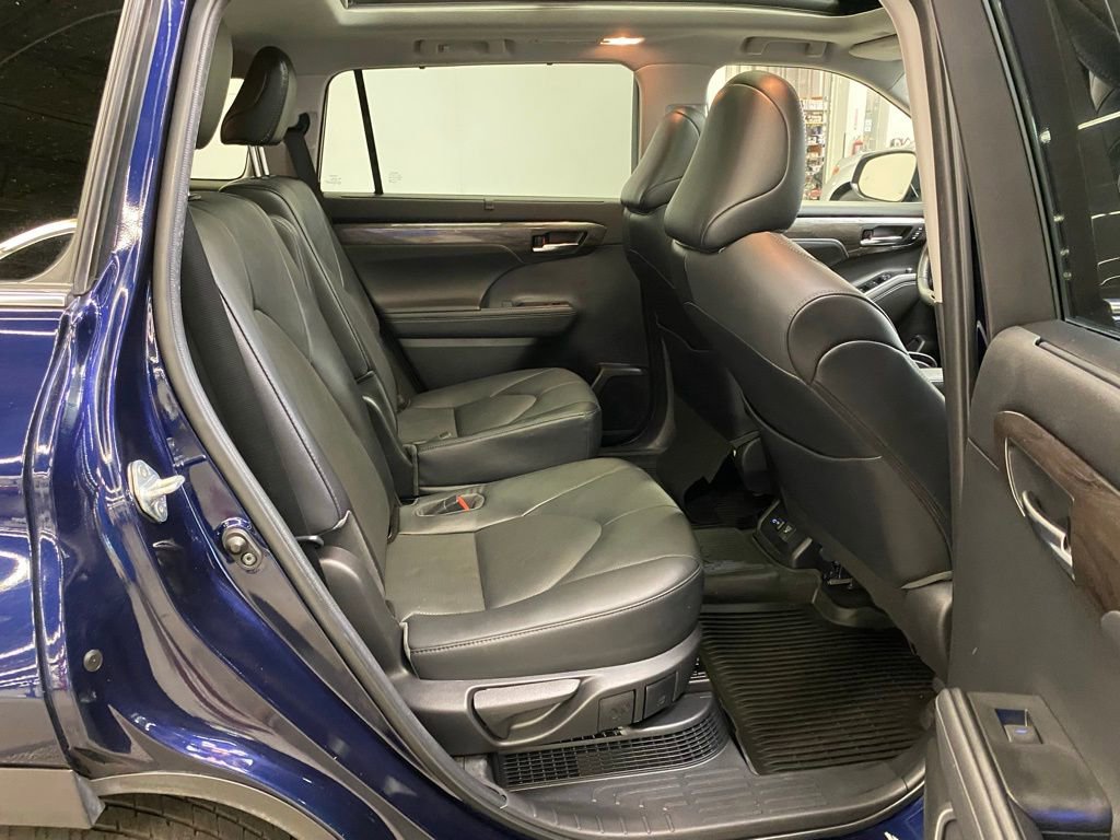 Used 2022 Toyota Highlander Platinum image 33
